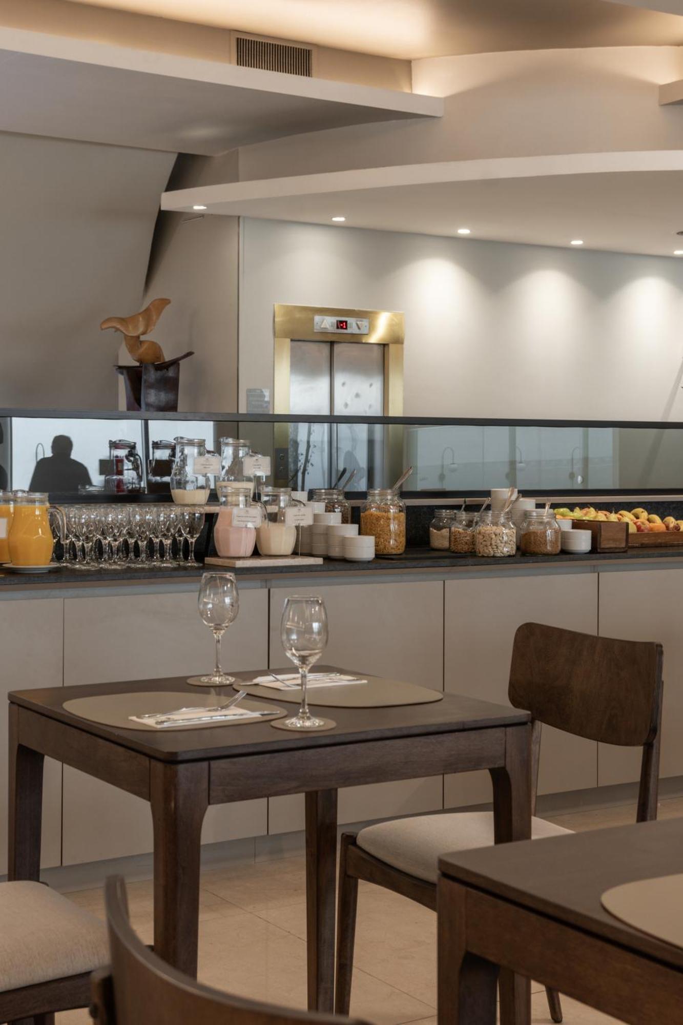 רוסאריו Plaza Real Suites Hotel מראה חיצוני תמונה