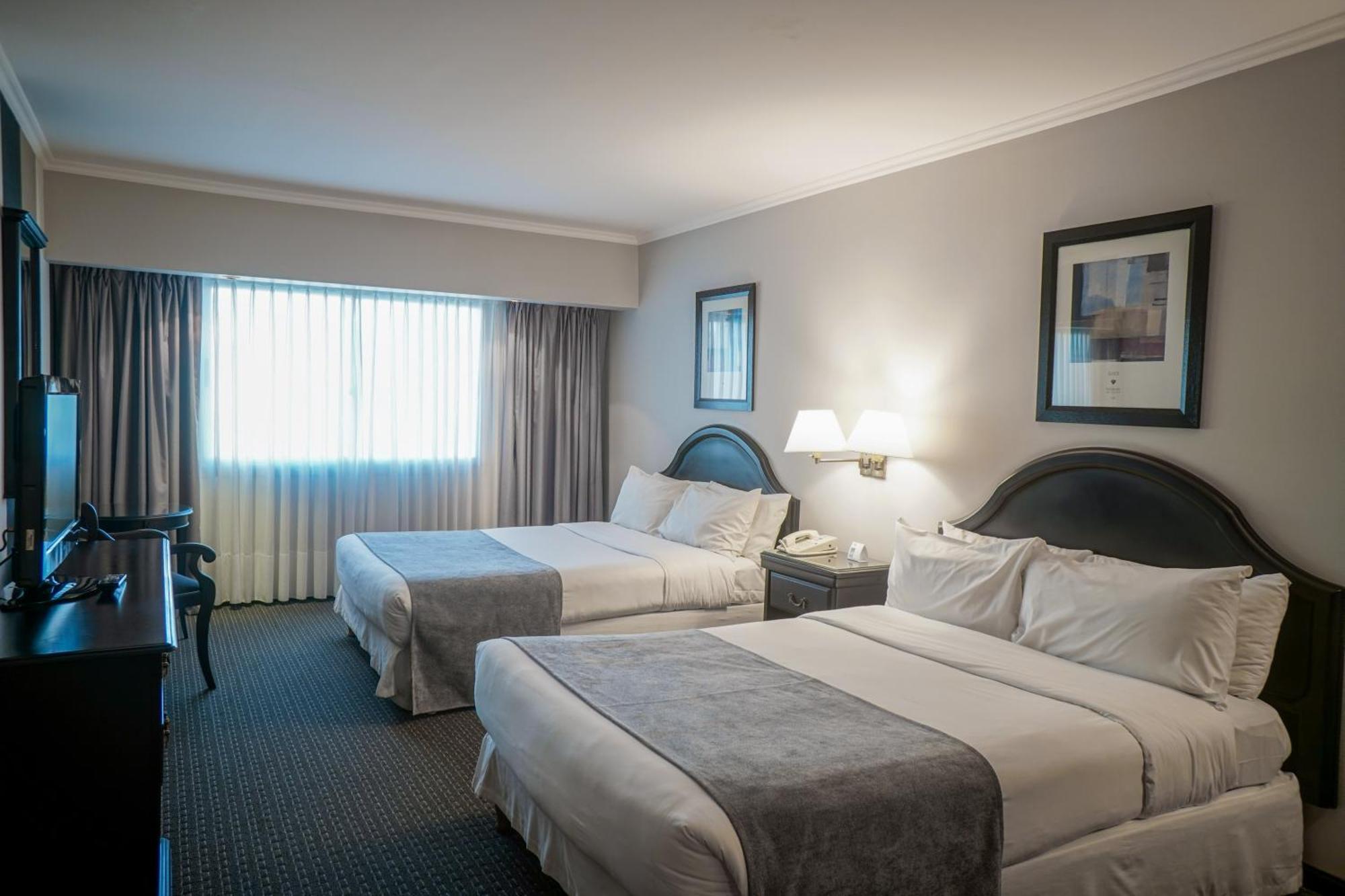רוסאריו Plaza Real Suites Hotel מראה חיצוני תמונה