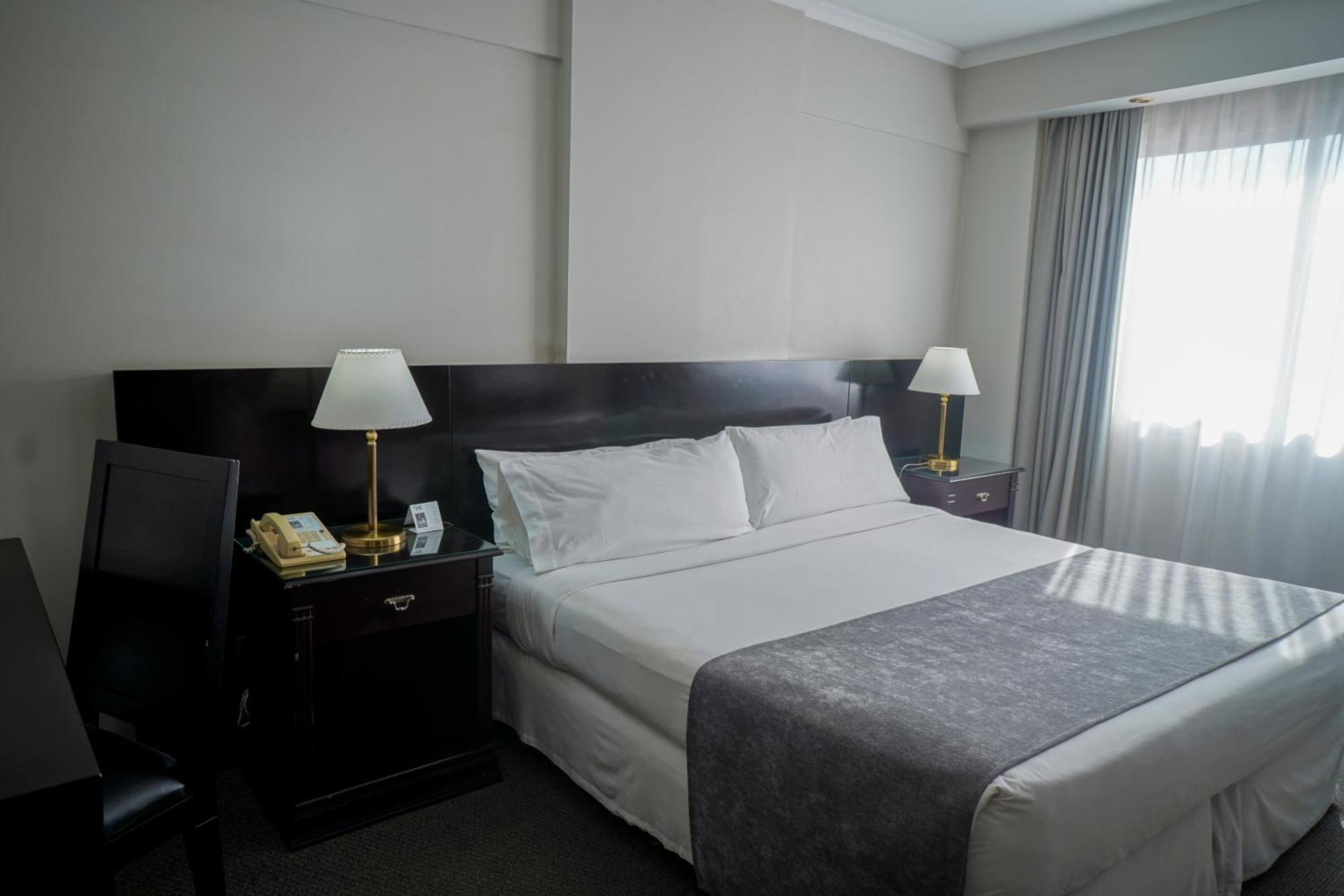 רוסאריו Plaza Real Suites Hotel מראה חיצוני תמונה